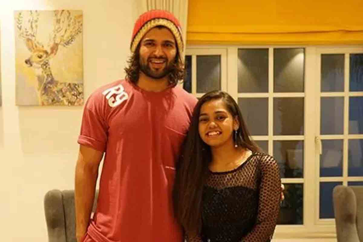 విజ‌య్ దేవ‌ర‌కొండ ఇచ్చిన మాట నిల‌బెట్టుకున్నాడు : ఇండియ‌న్ ఐడ‌ల్ సింగ‌ర్ ష‌ణ్ముఖ ప్రియ‌