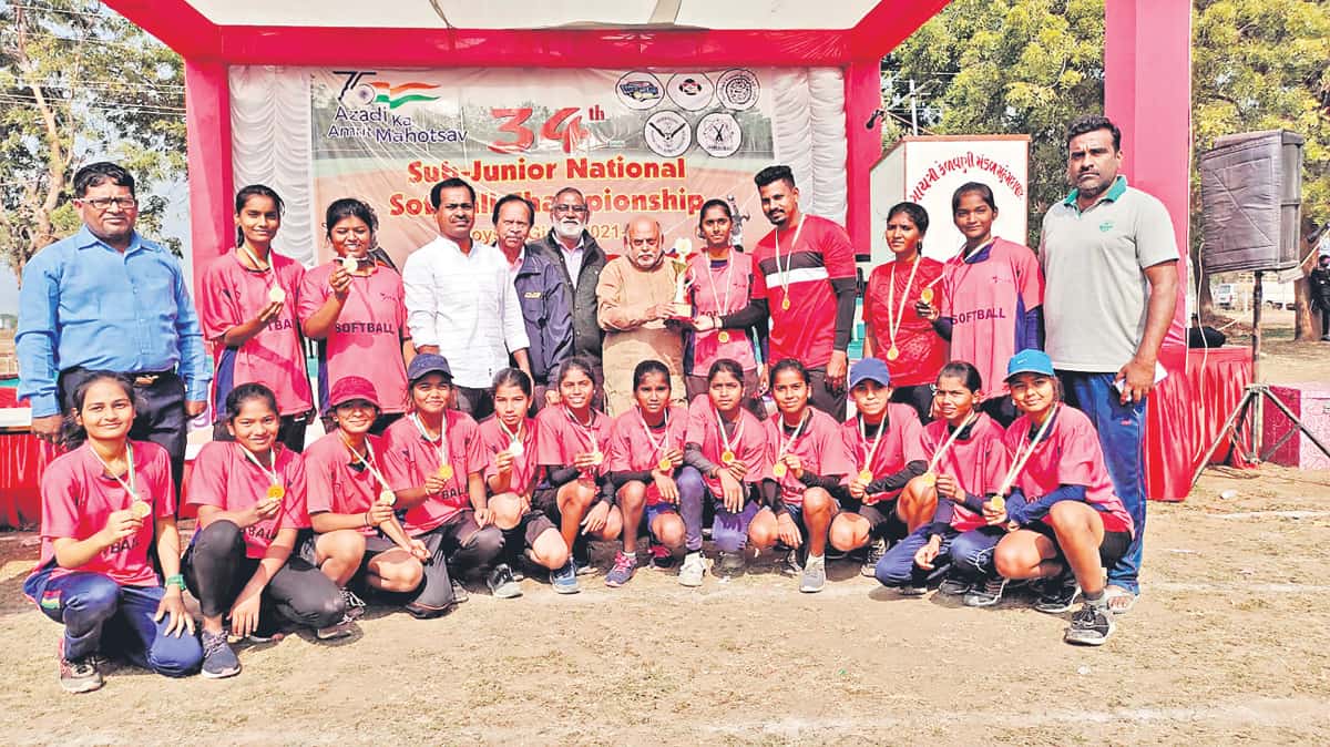 సాఫ్ట్‌బాల్‌ చాంప్‌ తెలంగాణ