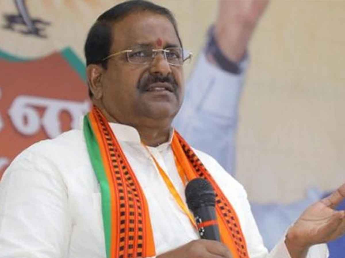 Somu Veerraju: డబుల్‌ స్టిక్కర్‌ సీఎంగా జగన్‌ : సోము వీర్రాజు