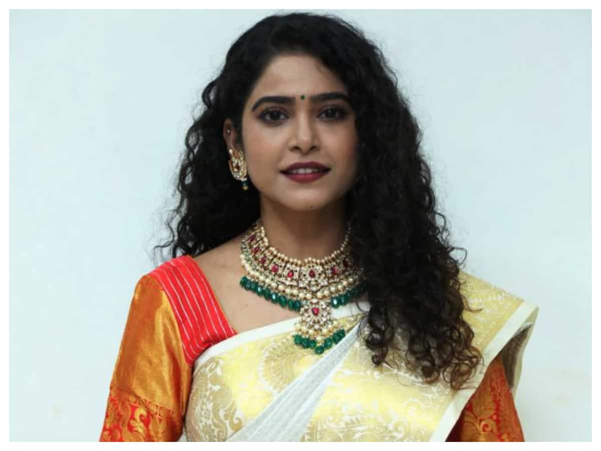 Sonakshi Varma | బుల్లెట్ సత్యం మూవీ ట్రైలర్ లాంచ్‌లో సోనాక్షి వర్మ..