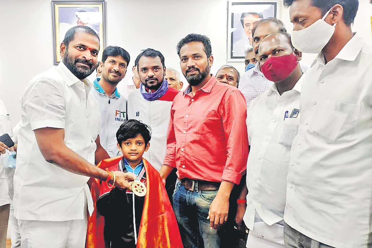 క్రీడాకారులకు ప్రభుత్వం అండ