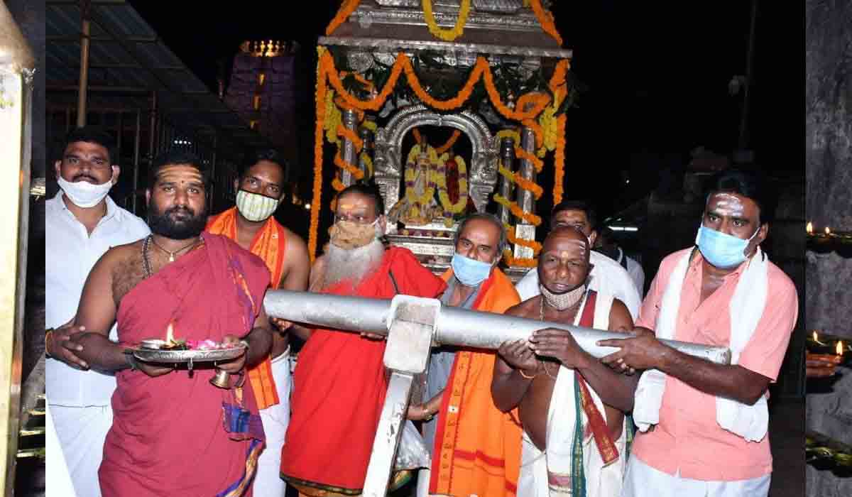 Srisailam Temple | కనులపండువలా సహస్ర దీపాలంకరణ సేవ