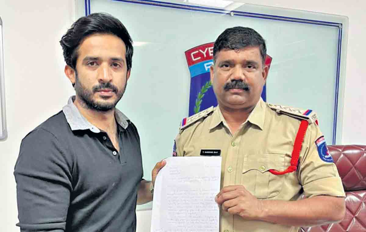 సోషల్‌ మీడియాలో తప్పుడు ప్రచారం.. యాంకర్‌ రవి ఫిర్యాదు