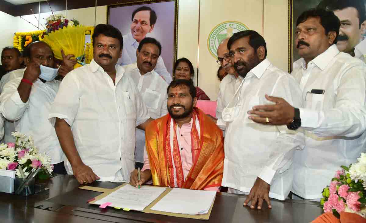 నమ్మకాన్ని నిలబెట్టుకోవాలి