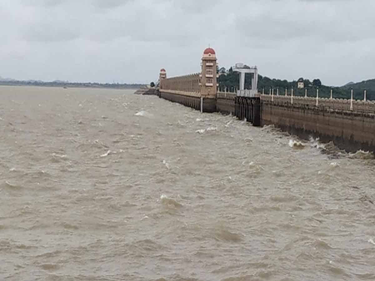 Tungabhadra Dam: తుంగభద్రకు జలకళ.. ఆయకట్టు రైతుల హర్షం