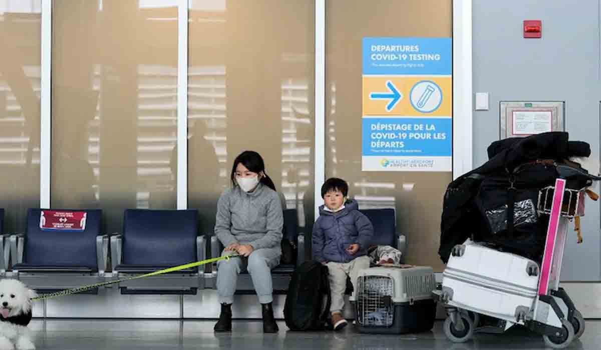 బ్రిటన్‌లో ఒమిక్రాన్‌ కలకలం.. 160కి చేరిన కేసులు