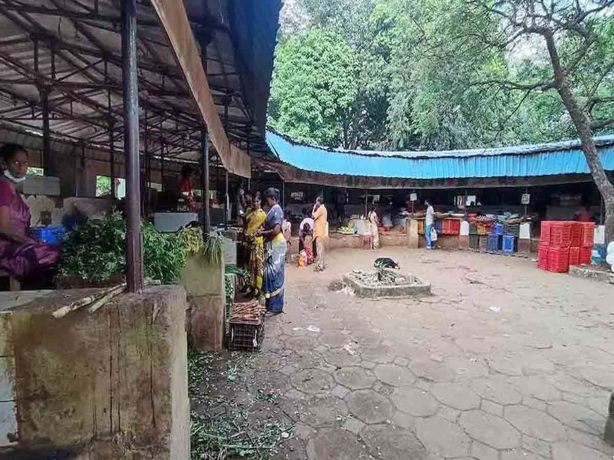 Rythu Bazars : రైతు బజార్లలో స్టాల్స్‌కు రైతులు అద్దె చెల్లించాలి