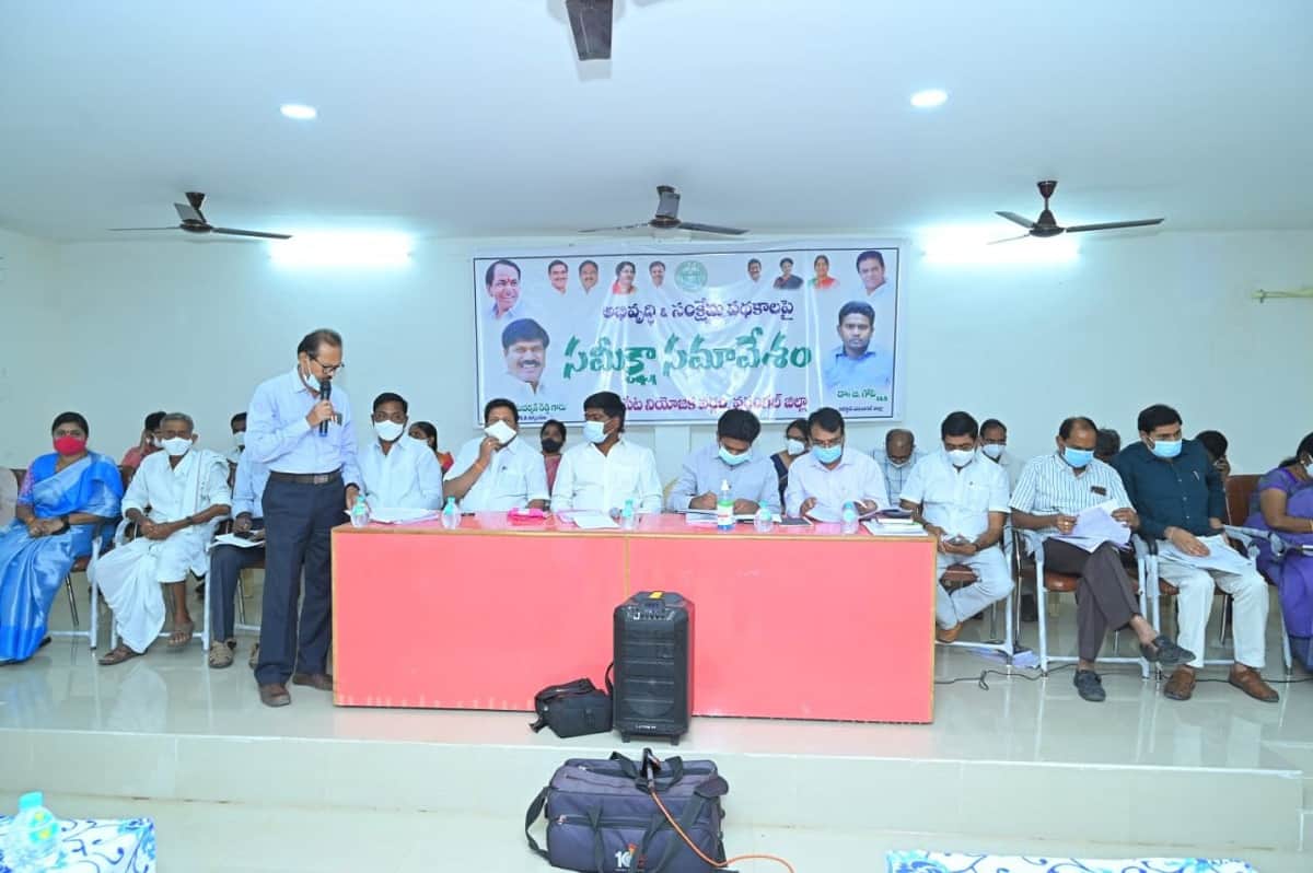 ధరణిలో భూ సమస్యలు పరిష్కరించాలి