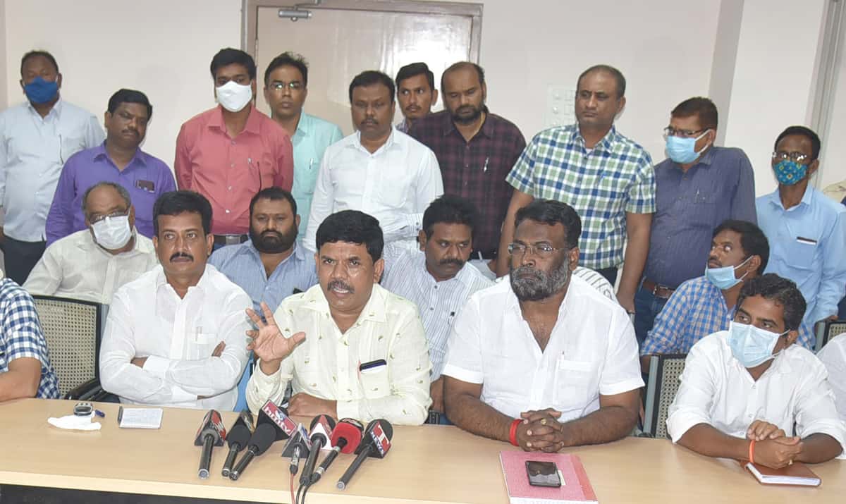 విద్యుత్‌ చట్టాన్ని ఉపసంహరించుకోవాలి