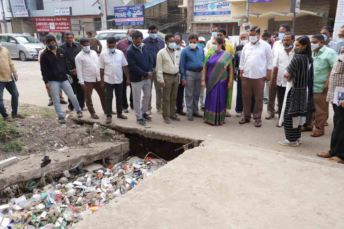 ‘నగర బాట’ షురూ