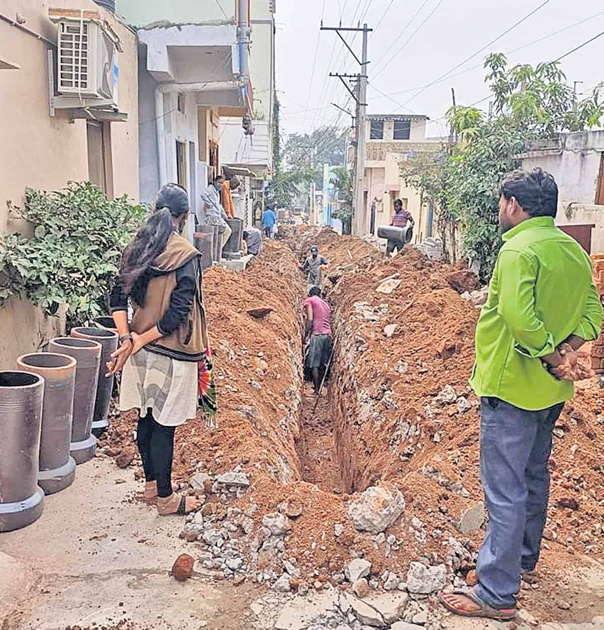 Drainage works | శరవేగంగా డ్రైనేజీ పనులు