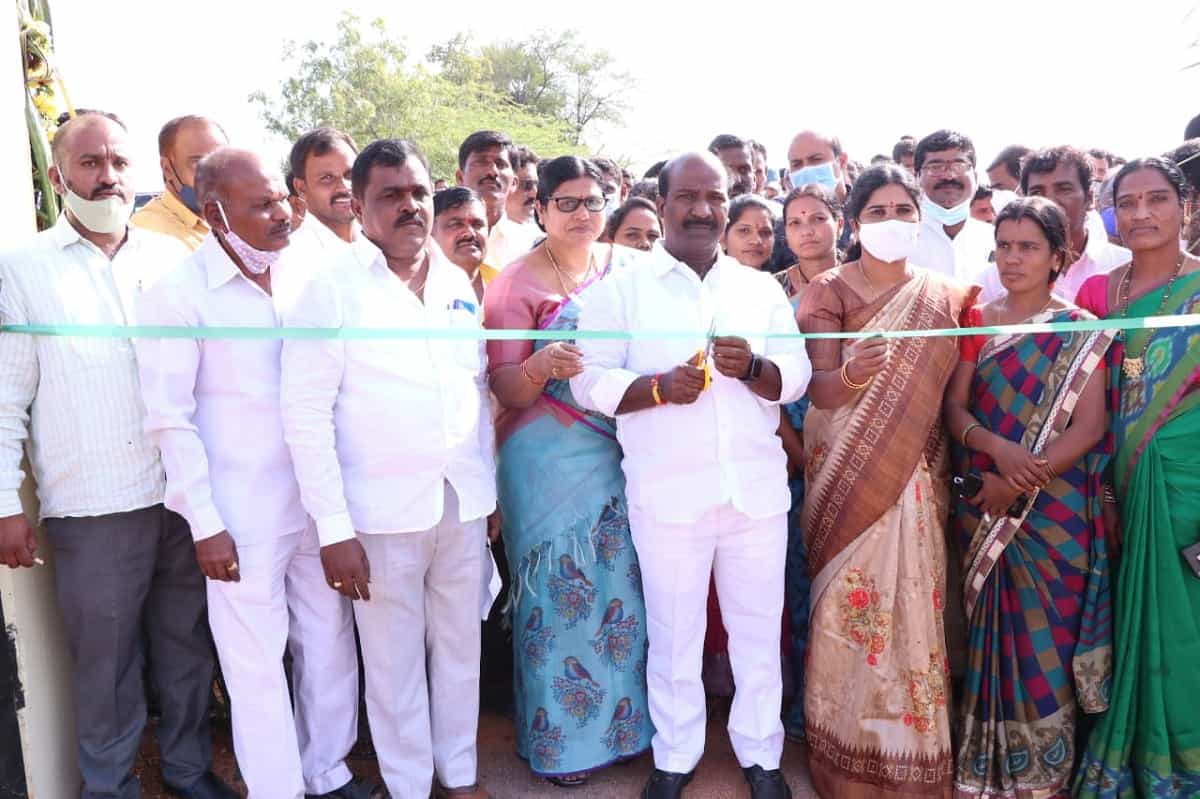 పేదలకు అండగా ప్రభుత్వ పథకాలు