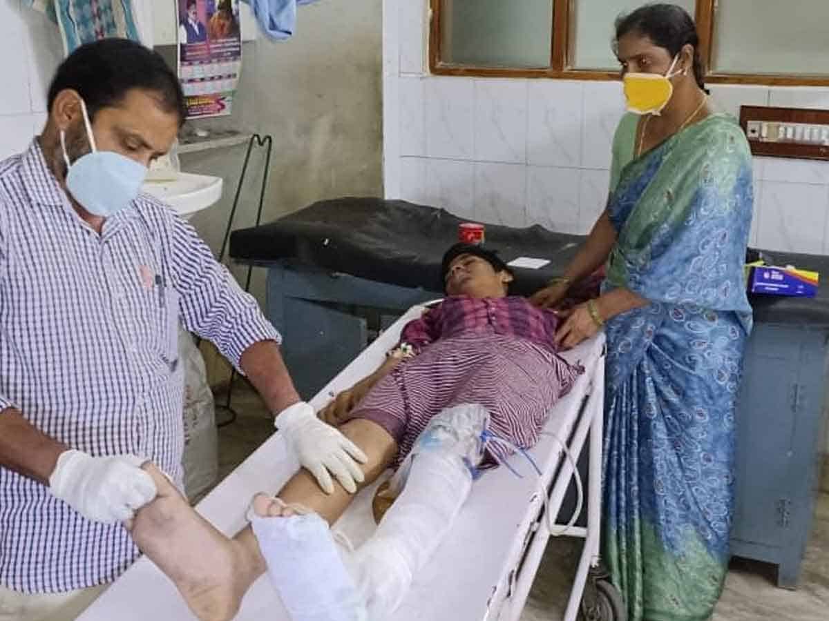 ACCIDENT | బస్సు ఢీ కొడుతుందనే భయంతో మున్నేరులో దూకిన బాలుడు.. ఎక్కడంటే..?