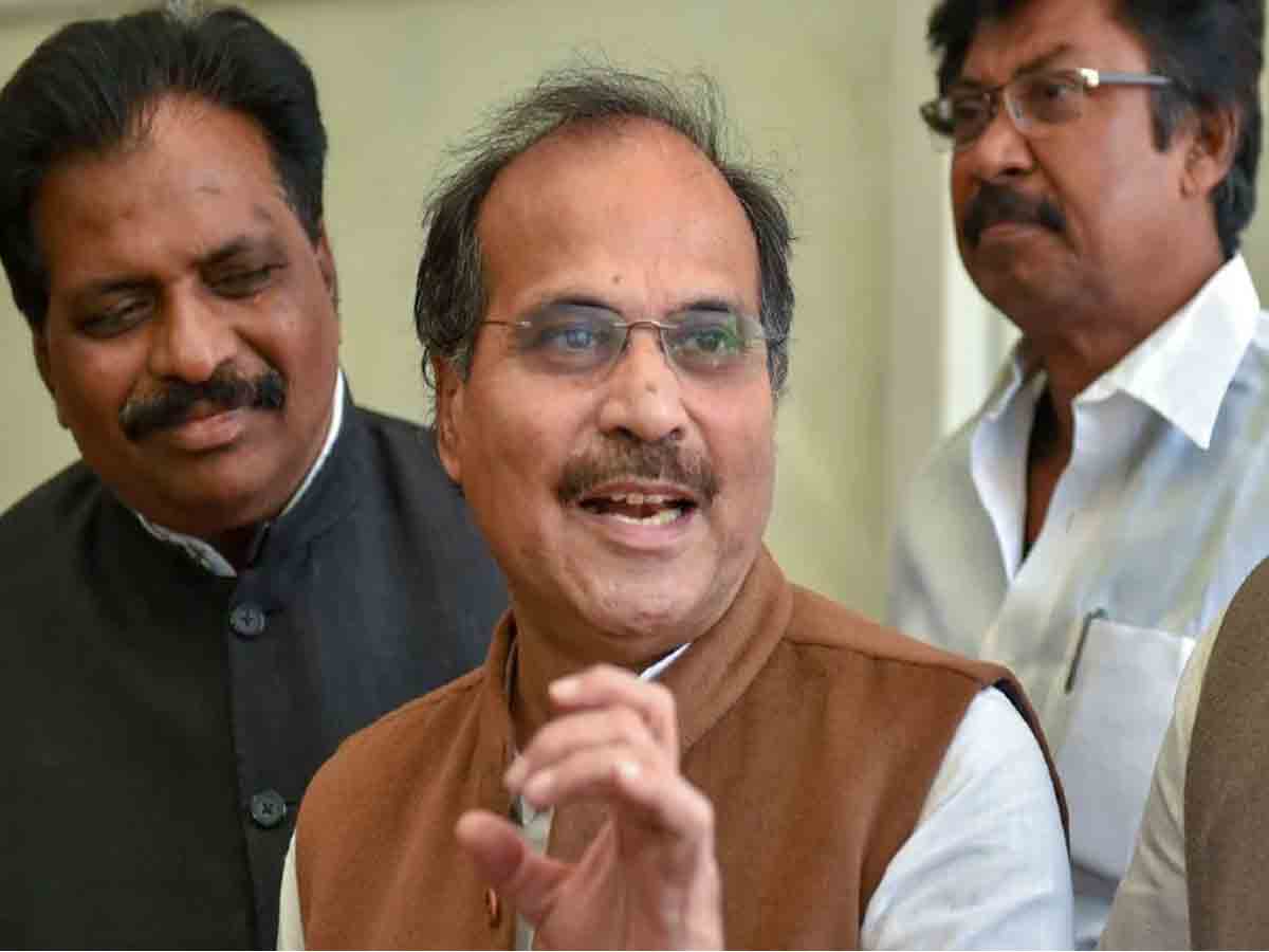 కాంగ్రెస్‌ను దెబ్బ‌తీసేందుకు ఒక్క‌టైన మోదీ, దీదీ : అధీర్ రంజ‌న్‌