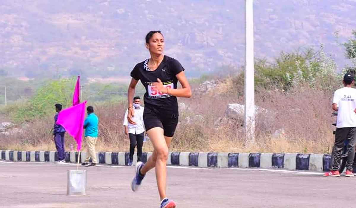 కిలిమంజారో ఎక్కింది.. ఎవ‌రెస్ట్‌పై గురిపెట్టింది..తెలంగాణ చిచ్చ‌ర పిడుగు అశ్రుహ‌..!!