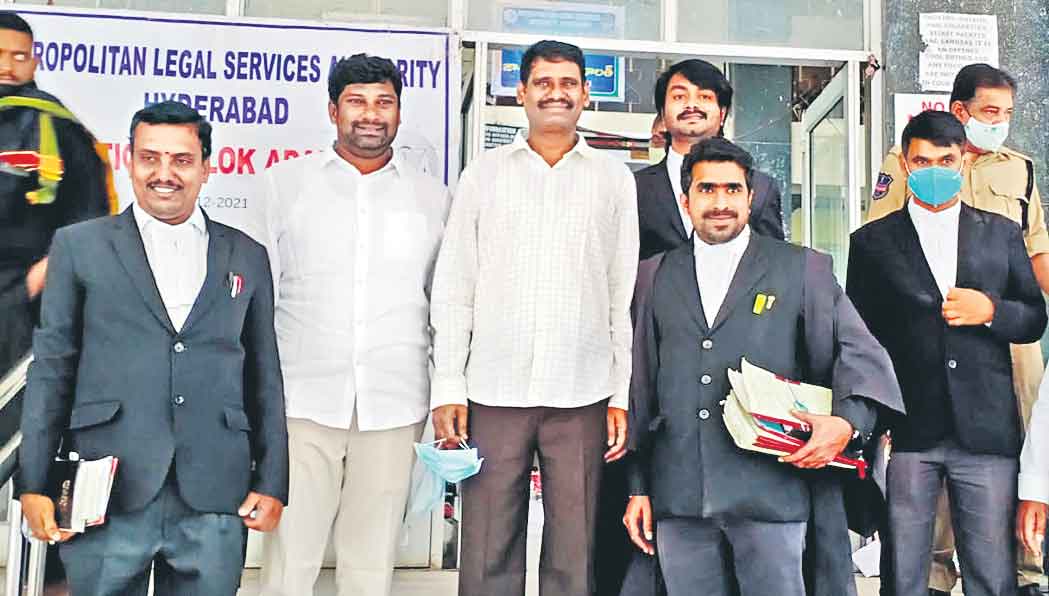 బాల్క సుమన్‌, రాజారాం యాదవ్‌పై కేసు కొట్టివేత