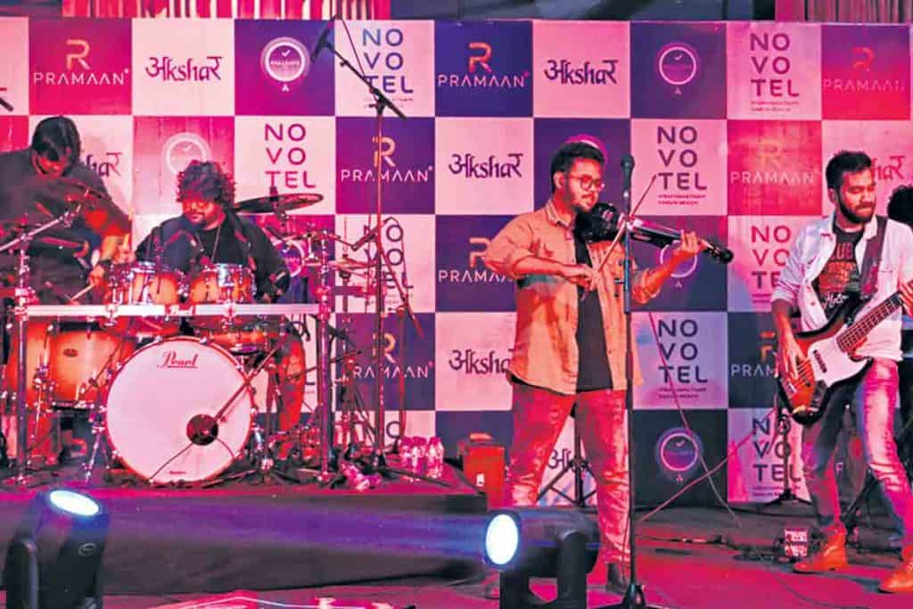 అక్షర్‌ బ్యాండ్‌ | akshar band