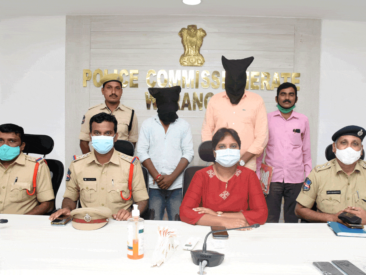 Cricket betting | క్రికెట్‌ బెట్టింగ్‌కు పాల్పడుతున్న ఇద్దరి అరెస్ట్‌