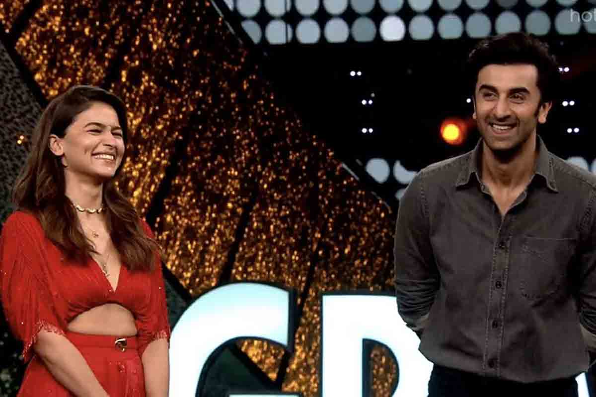 టాలీవుడ్, బాలీవుడ్ తారలను ఒక్క దగ్గరికి చేర్చిన బిగ్‌బాస్‌