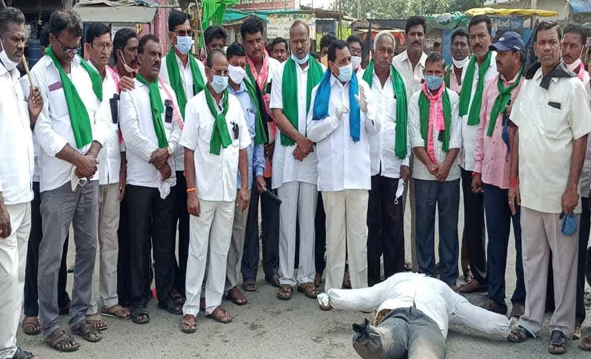 Bonakalu | రైతు వ్యతిరేక విధానాలను బీజేపీ విరమించుకోవాలి..