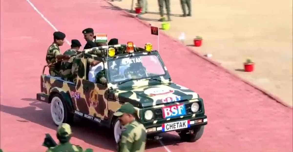 రెండే నిమిషాల్లో కారు పార్ట్స్ మొత్తం విప్పేసి.. వెంట‌నే ఫిక్స్‌ చేసి రికార్డ్ క్రియేట్ చేసిన జ‌వాన్లు