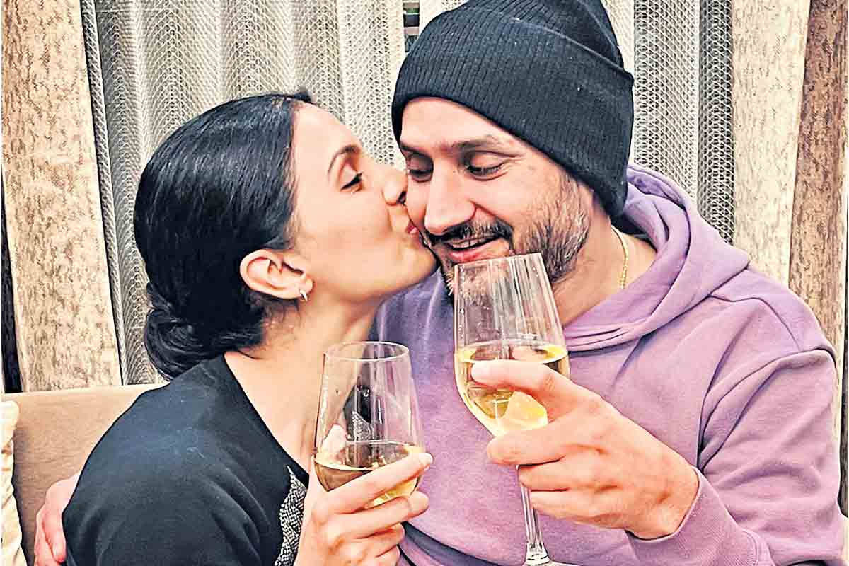 రాజకీయాలపై నిర్ణయించుకోలేదు: భజ్జీ