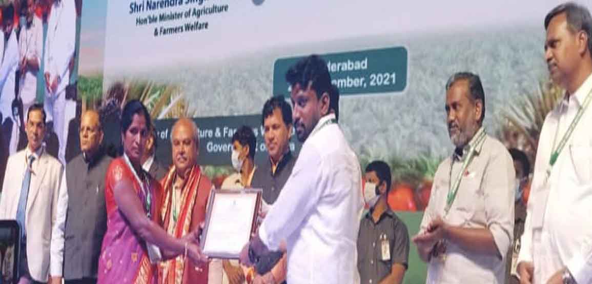 kothagudem | పామ్ ఆయిల్ రైతులకు సర్టిఫికెట్లు ప్రధానం చేసిన కేంద్ర మంత్రి..