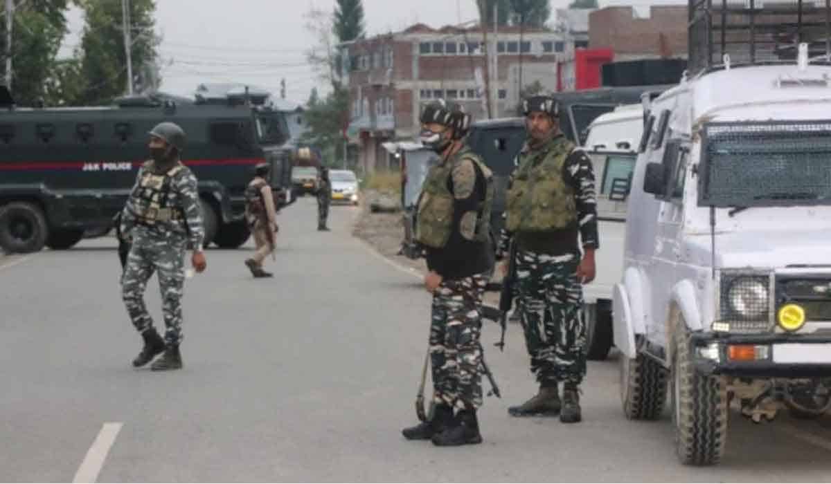 Terror attack | పోలీసు వాహ‌నంపై ఉగ్ర‌దాడి… అమ‌రులైన ముగ్గురు పోలీసులు