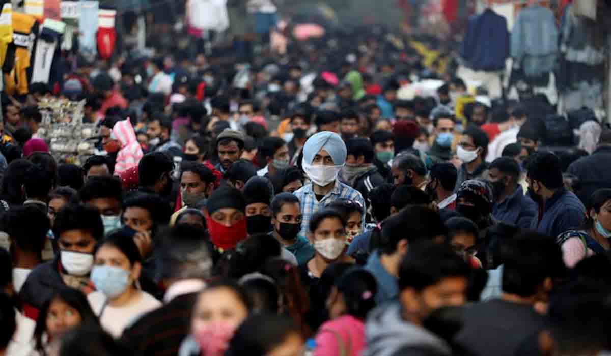 వెయ్యికి చేరువలో ఒమిక్రాన్‌ కేసులు