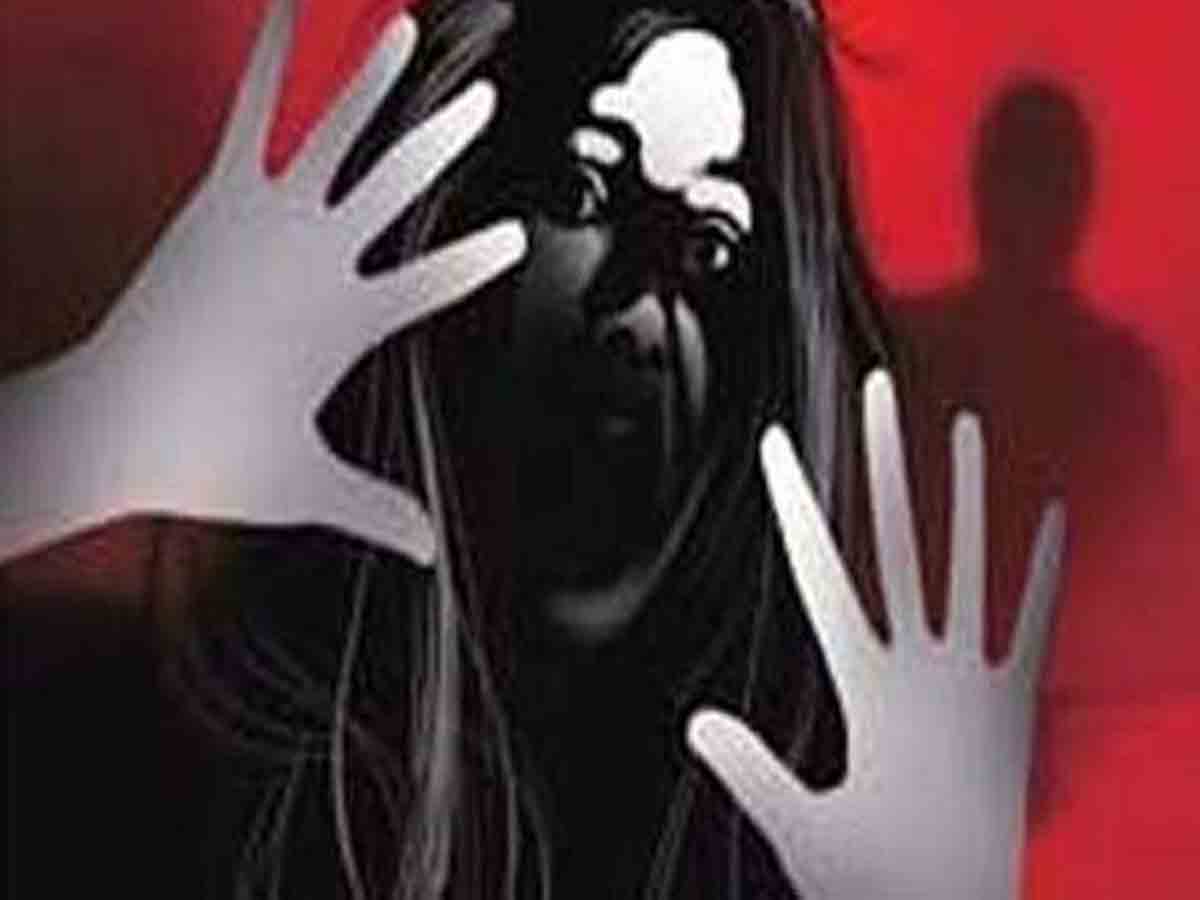 మ‌హిళా స‌భ్యురాలి న‌గ్న వీడియోను స‌ర్క్యులేట్ చేసిన సీపీఎం కార్య‌క‌ర్త అరెస్ట్