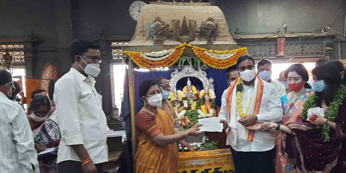 Yadadri | యాదాద్రి స్వర్ణతాపడానికి ఎమ్మెల్యే దానం రూ. 55 లక్షల విరాళం