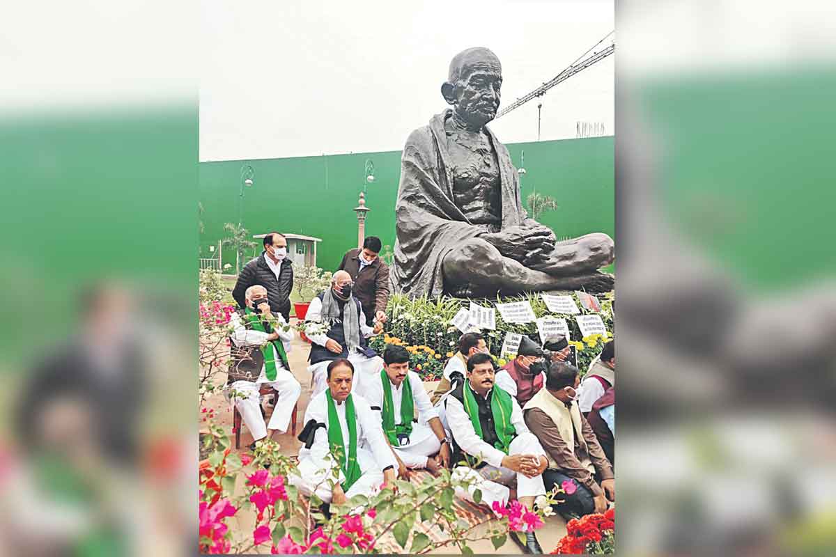 అన్నదాతలతో రాజకీయాలొద్దు