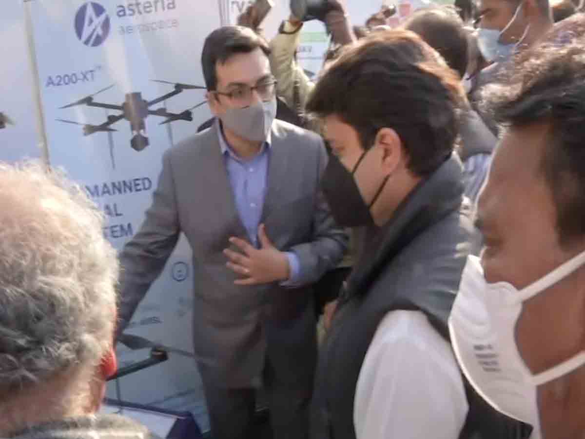 డ్రోన్ టెక్నాలజీ రైతులకు సహాయపడుతుంది: జ్యోతిరాదిత్య సింధియా