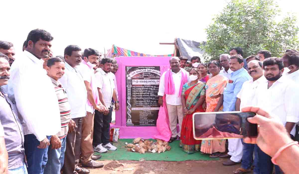 Nakirekal MLA | బీజేపీ ప్రభుత్వంపై యుద్ధం చెయ్యాలి: నకిరేకల్ ఎమ్మెల్యే