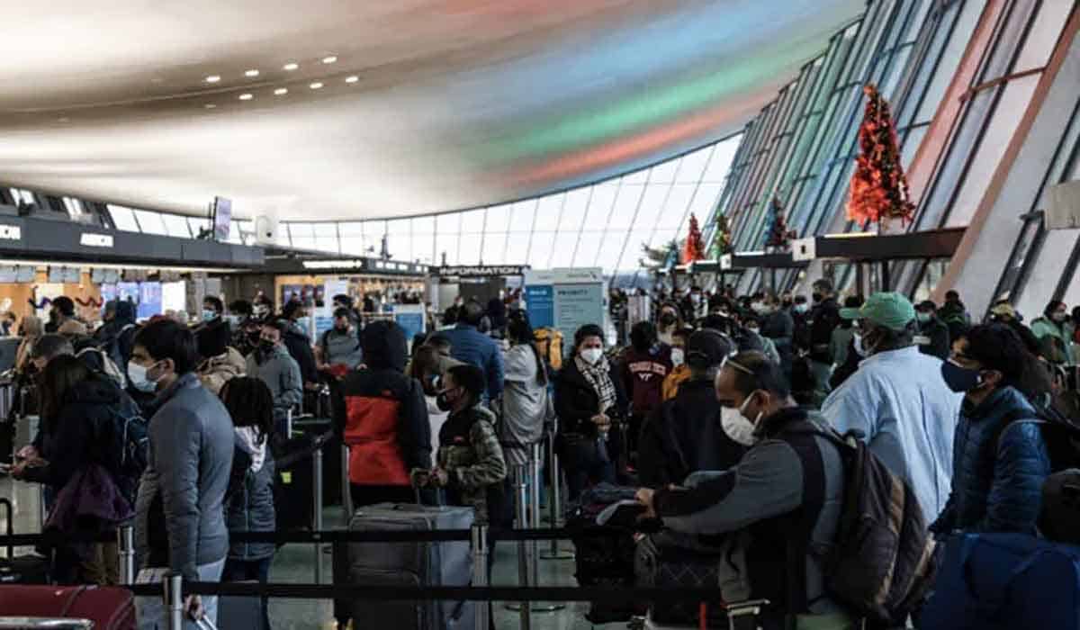 ఒమిక్రాన్ విజృంభ‌ణ‌.. 11,500 విమానాలు ర‌ద్దు