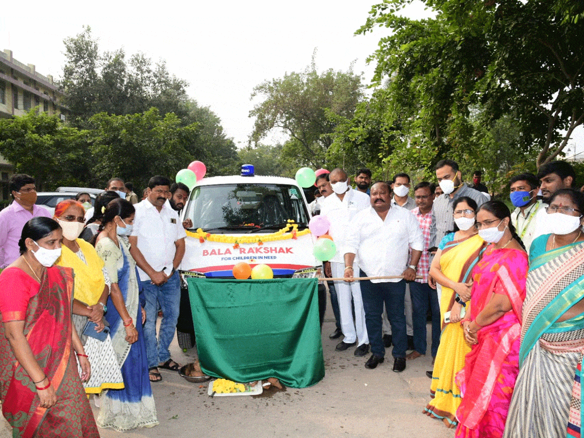సత్వర సేవలు అందించేందుకే ‘బాల రక్షక్’ వాహనాలు : మంత్రి గంగుల