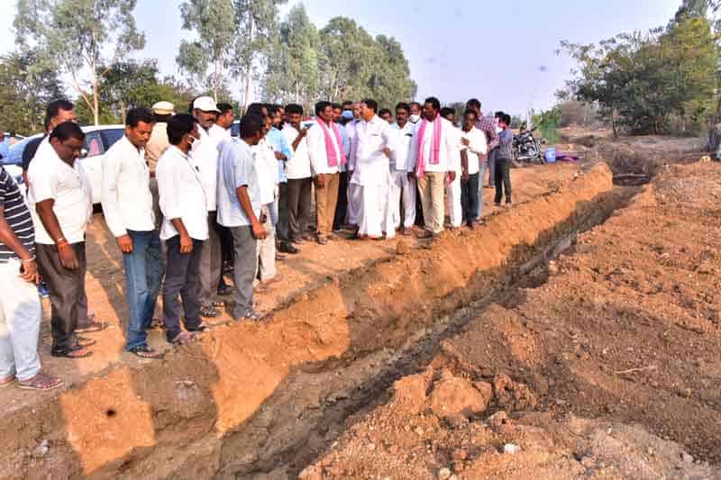 ఏసు బోధనలు పాటించాలి