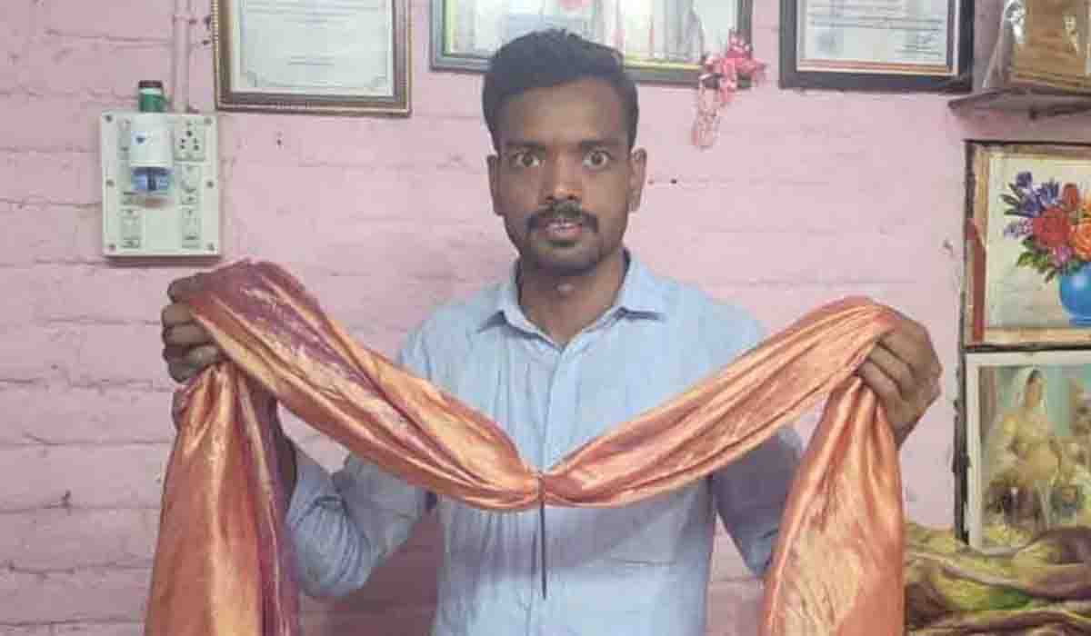 ఈ ప‌ట్టు చీర ద‌బ్బ‌నంలో దూరుతుంది.. అగ్గిపెట్టెలో ఇముడుతుంది.. క‌ట్టుకోవ‌డానికి బాగుంటుంది..!!