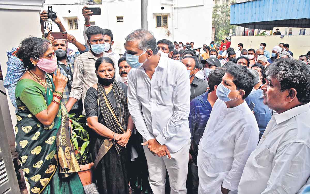 ఫ్రంట్‌లైన్‌ వారియర్లకు బూస్టర్‌ వేయండి