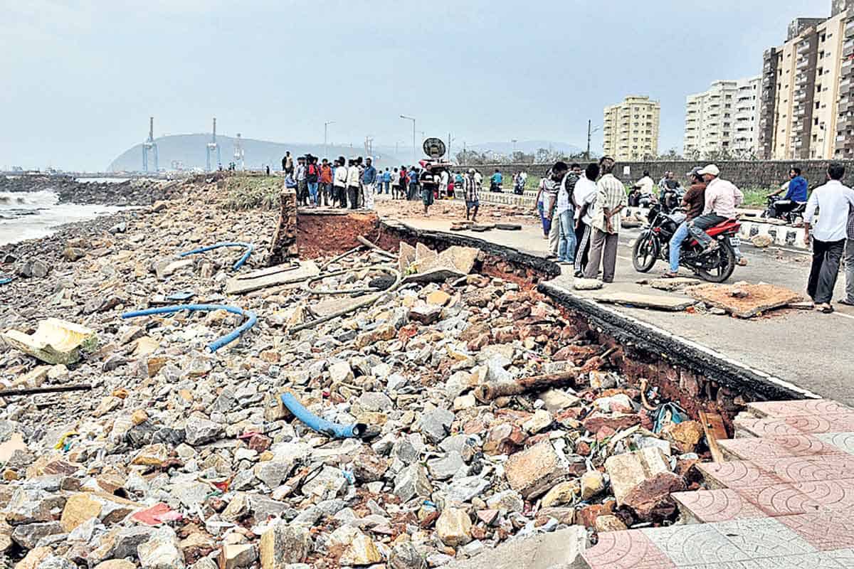 జాతీయహితం కేసీఆర్‌ అభిమతం