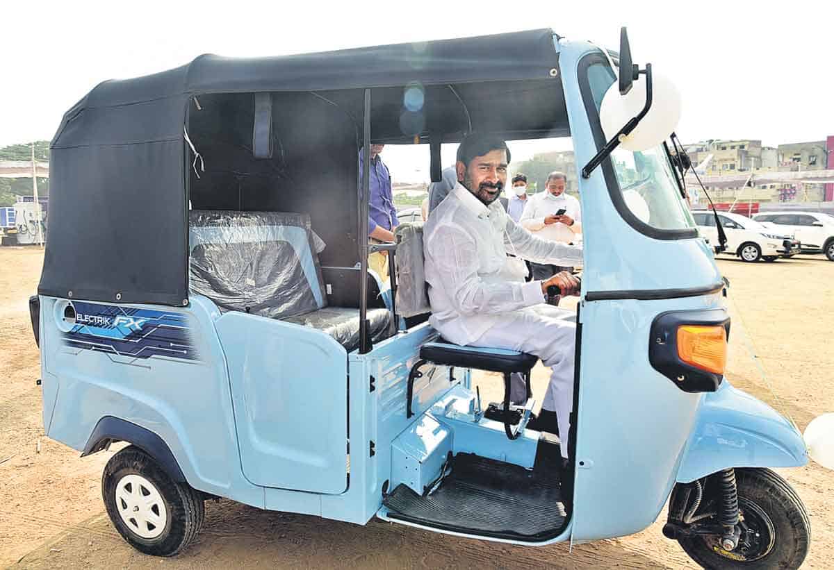 ప్రభుత్వశాఖల్లో ఎలక్ట్రిక్‌ వాహనాలు