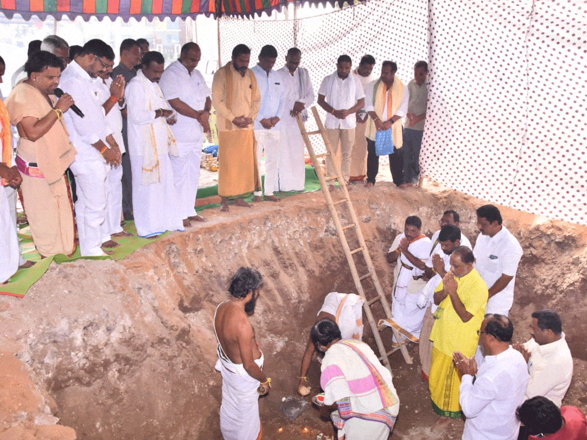 భీమ రామలింగేశ్వర స్వామి ఆలయ నిర్మాణానికి భూమి పూజ