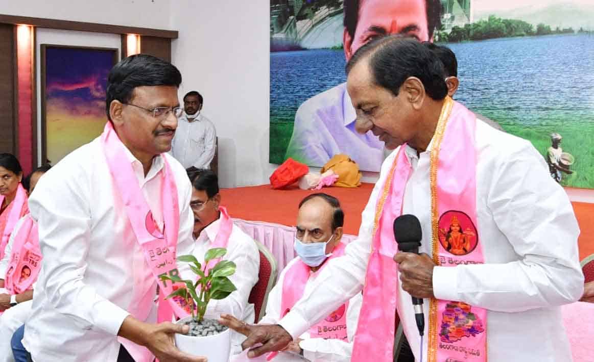 MLC | సీఎం కేసీఆర్‌కు కృతజ్ఞతలు తెలిపిన ఎంఎల్‌సీ తాతా మధు..