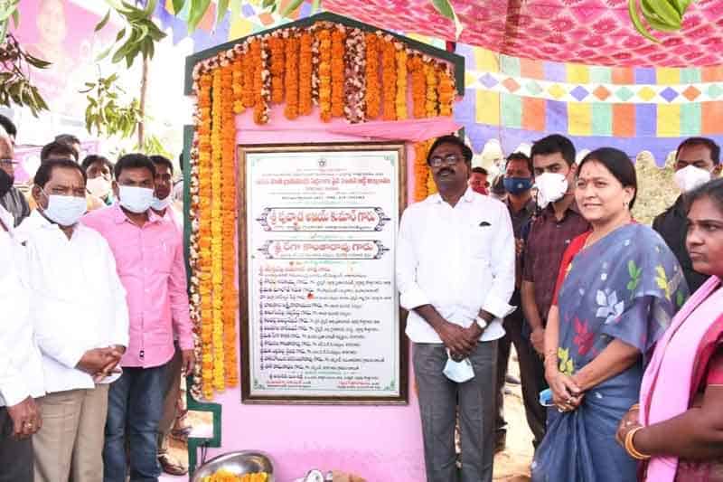 అభివృద్ధి, సంక్షేమంలో తెలంగాణ రోల్‌మోడల్‌