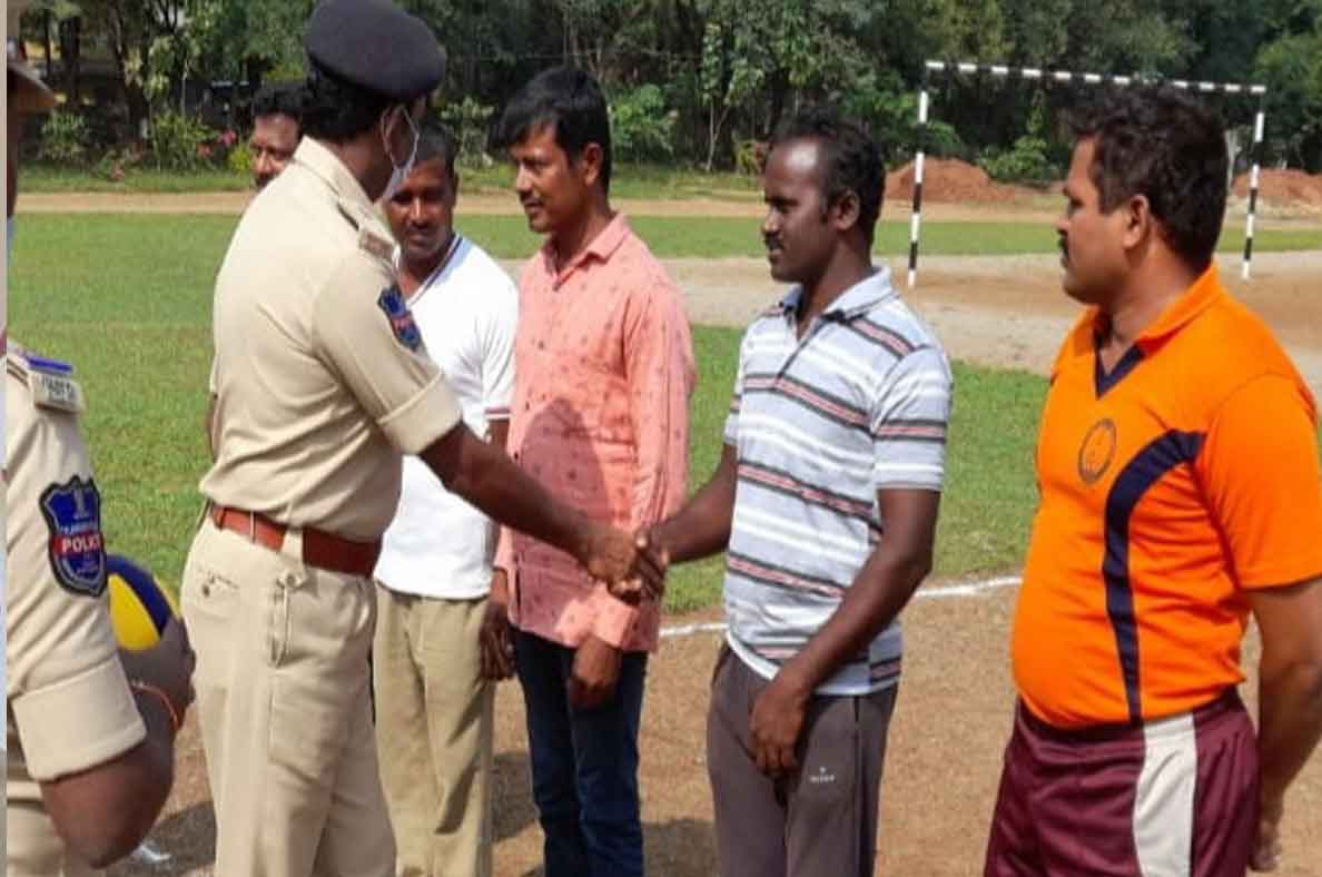 Khammam | క్రీడలు మానసిక ఉల్లాసాన్నిపెంపొందిస్తాయి: ఏఆర్ అడిషనల్ డీసీపీ కుమారస్వామి..