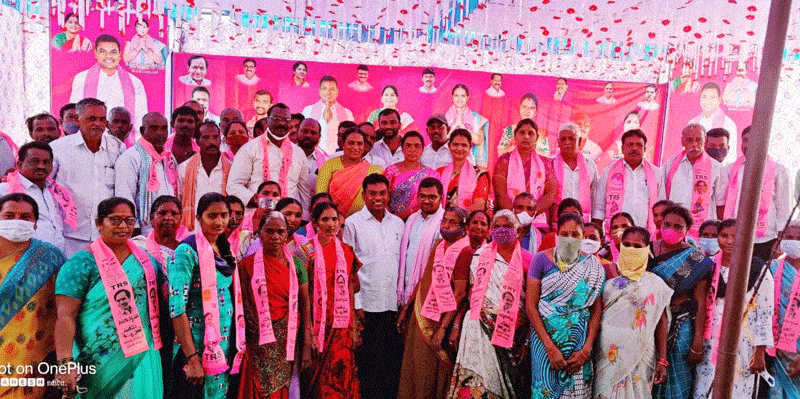 అర్హులందరికీ సంక్షేమ ఫలాలు