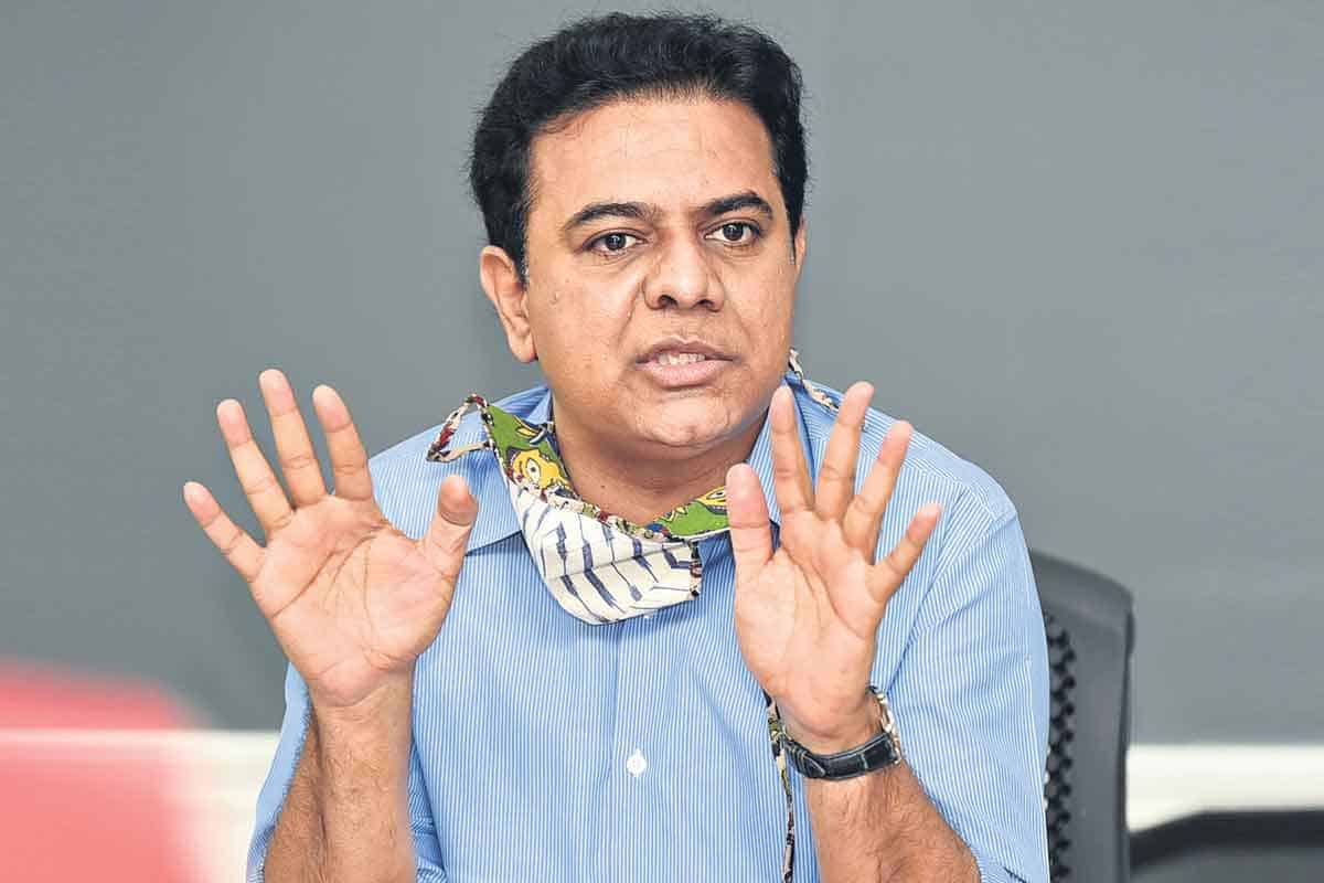 క‌నీసం గుజ‌రాతీల‌నైనా ప‌ట్టించుకోండి.. గోయ‌ల్‌కు కేటీఆర్ చుర‌క‌లు