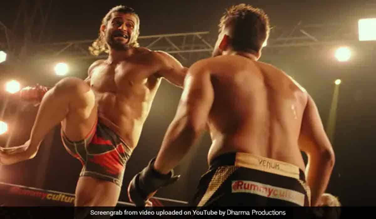 స్ల‌మ్‌డాగ్‌.. ఛాయ్‌వాలా.. గ‌ర్జించిన దేవ‌ర‌కొండ‌.. లైగ‌ర్‌ టీజ‌ర్ రిలీజ్‌