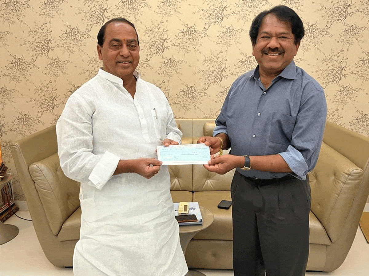 Yadadri | యాదాద్రికి కేజీ బంగారం విరాళంగా ప్రకటించిన ఎన్ఆర్ఐ పైళ్ల మల్లారెడ్డి