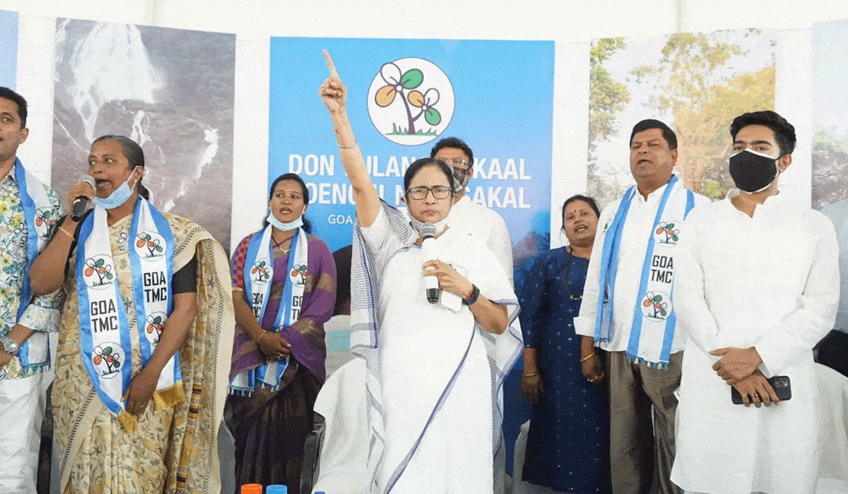 జ‌మీందారీ ల‌క్ష‌ణాలను ప‌క్క‌న‌పెట్టండి: కాంగ్రెస్‌కు చుర‌క‌లంటించిన దీదీ